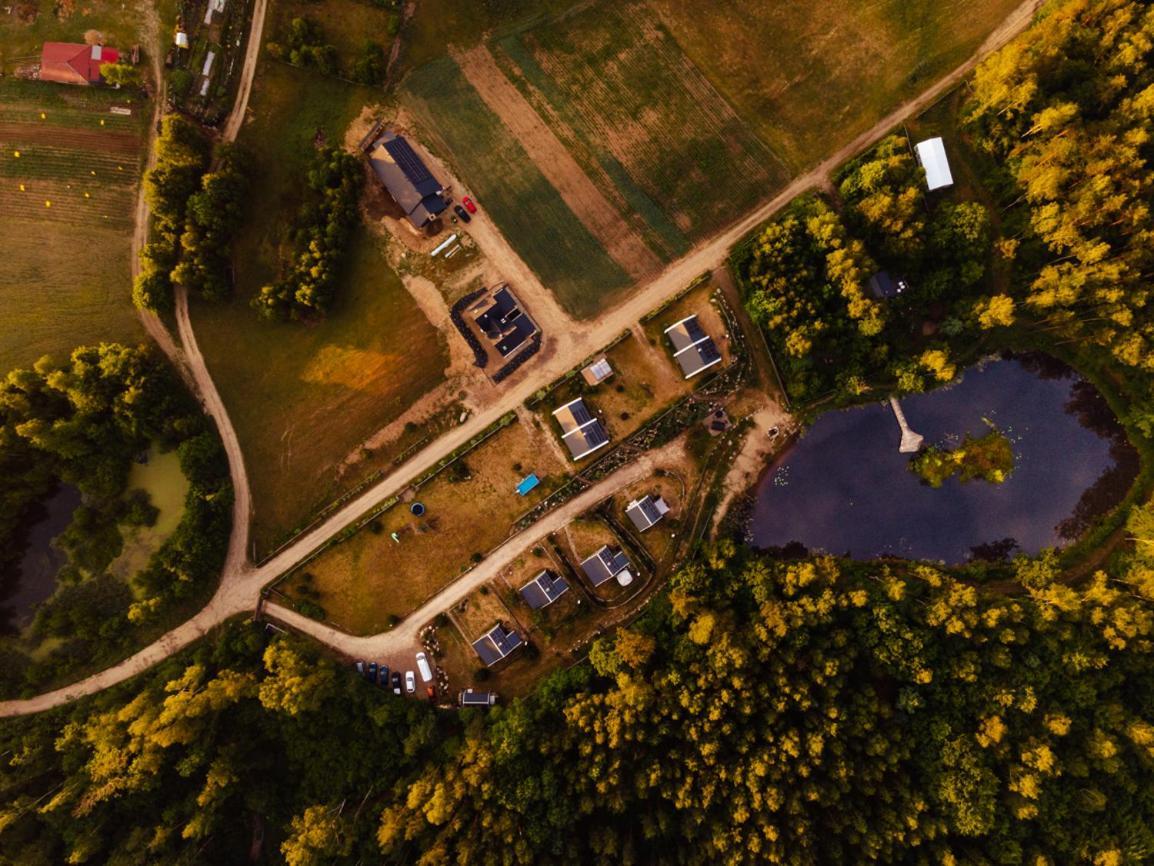 Osada Skoczkowo Komfortowe Domki Z Jacuzzi Nad Jeziorem- Sauna- Balia- Prywatny Staw Wedkarski Podiazy Eksteriør bilde