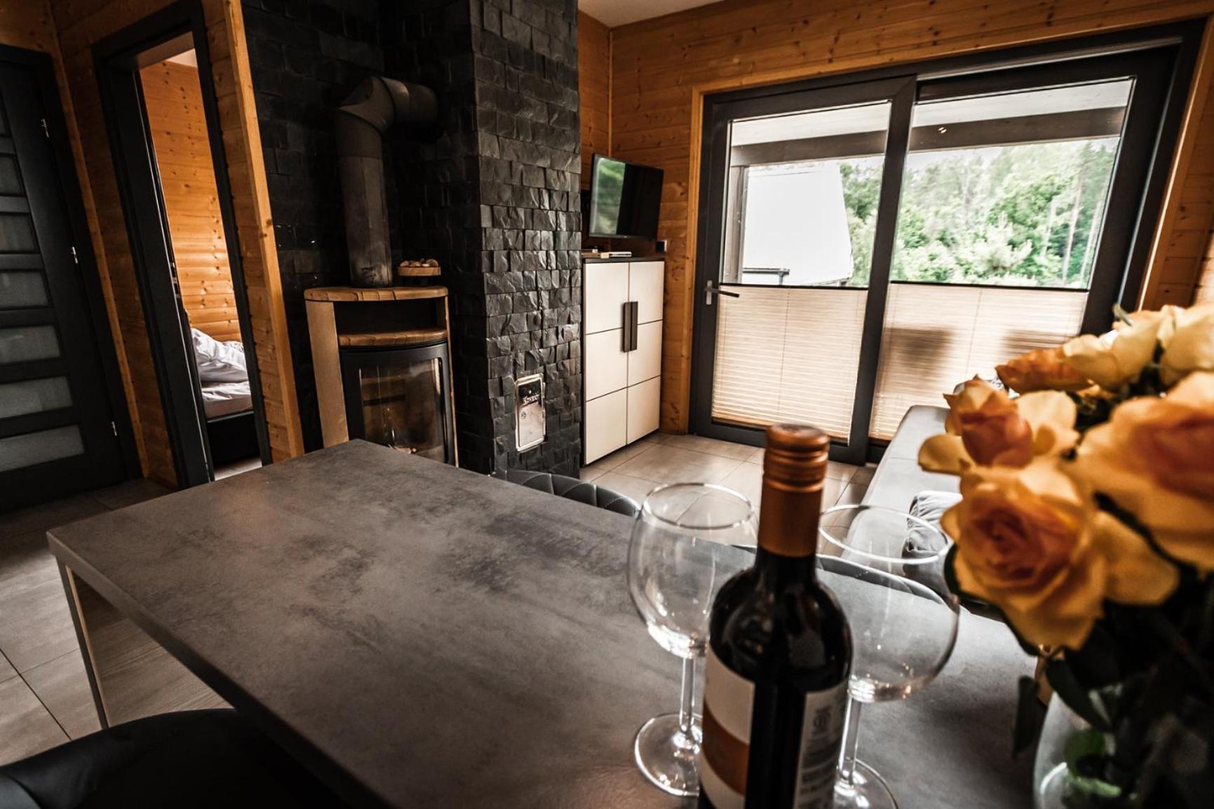 Osada Skoczkowo Komfortowe Domki Z Jacuzzi Nad Jeziorem- Sauna- Balia- Prywatny Staw Wedkarski Podiazy Eksteriør bilde